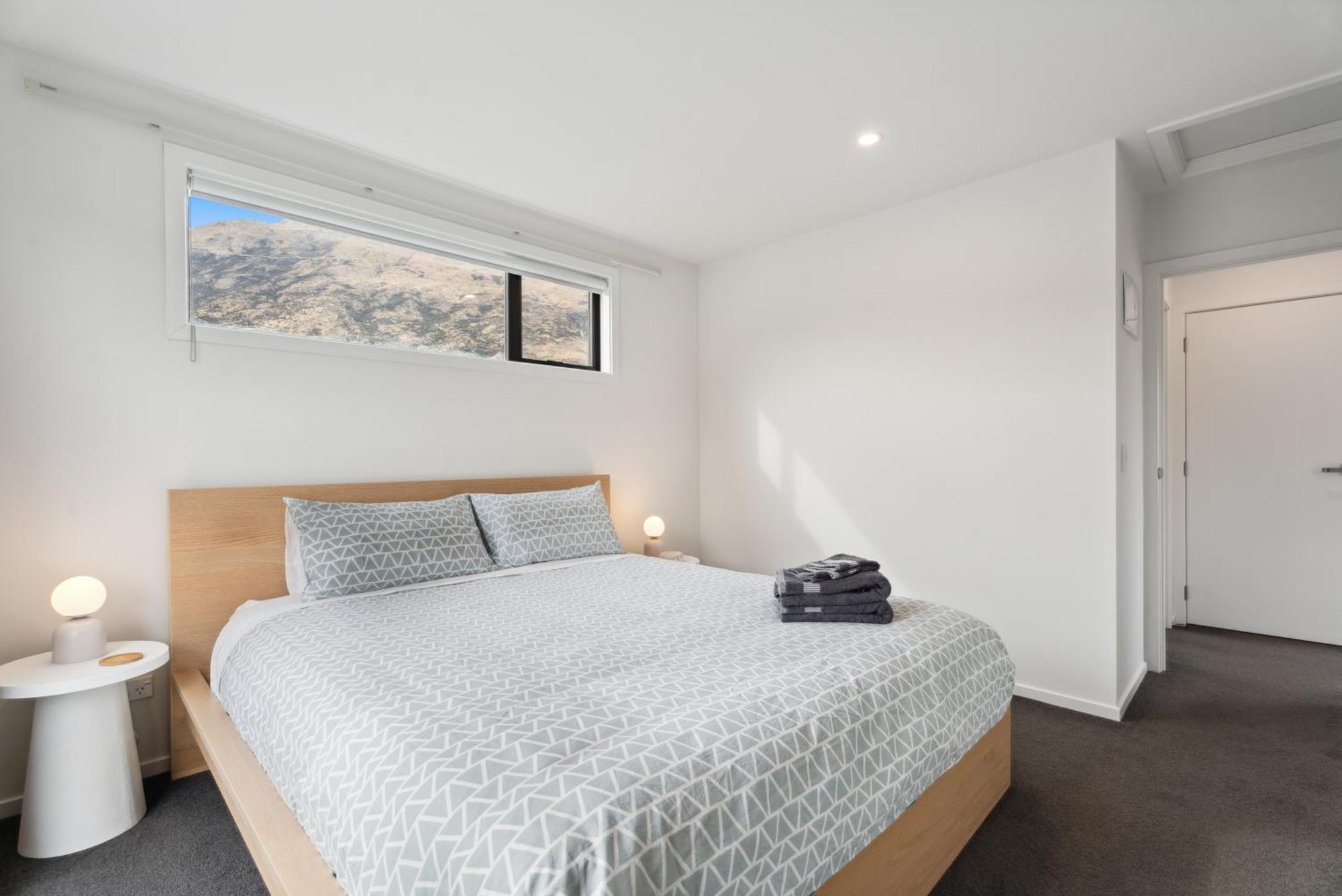 Modern Apartment With Coronet & Remarkables Views 퀸즈타운 외부 사진