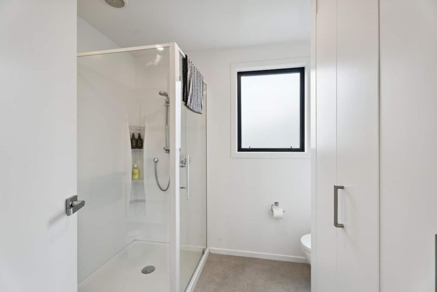 Modern Apartment With Coronet & Remarkables Views 퀸즈타운 외부 사진
