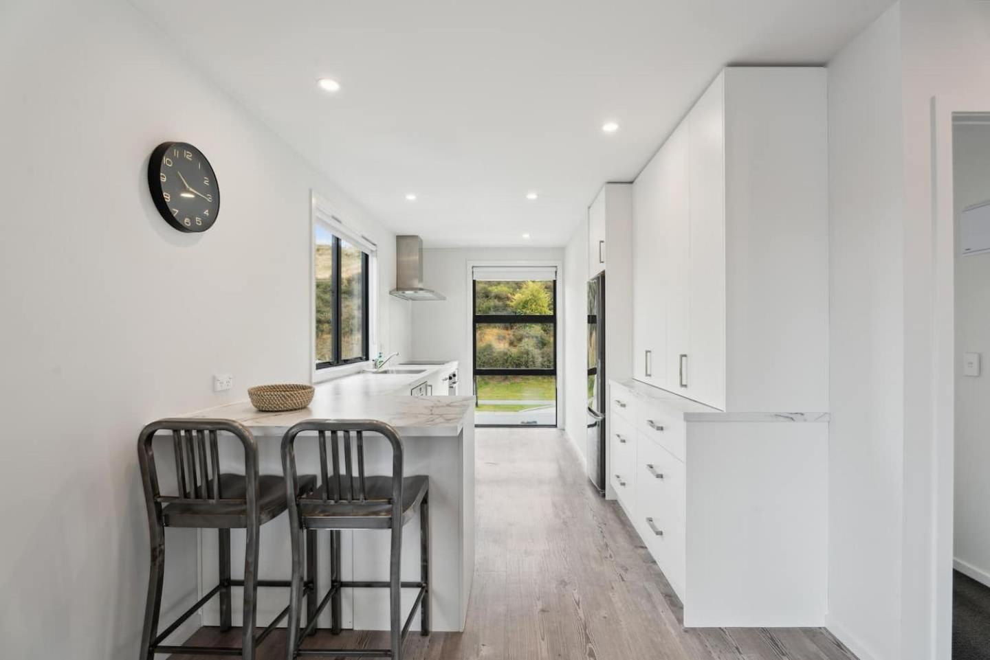 Modern Apartment With Coronet & Remarkables Views 퀸즈타운 외부 사진